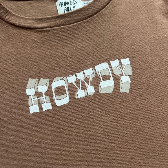 Brown Cropped 'Howdy' Tshirt from Princess Polly Size Medium - Picture 3 of 4